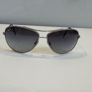 Ray-Ban Black and Silver Aviator Sunglasses